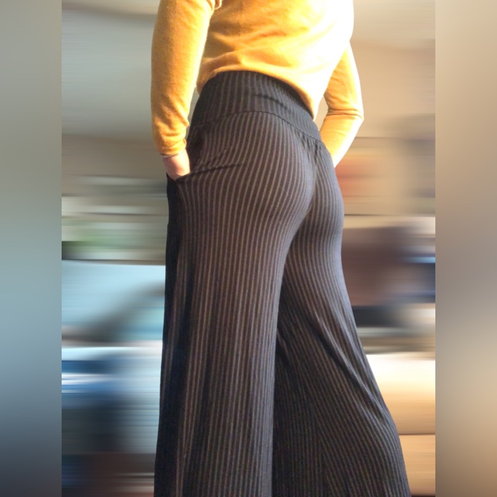 Blue sky, pinstripe 10 to 12 palazzo pant black wide leg